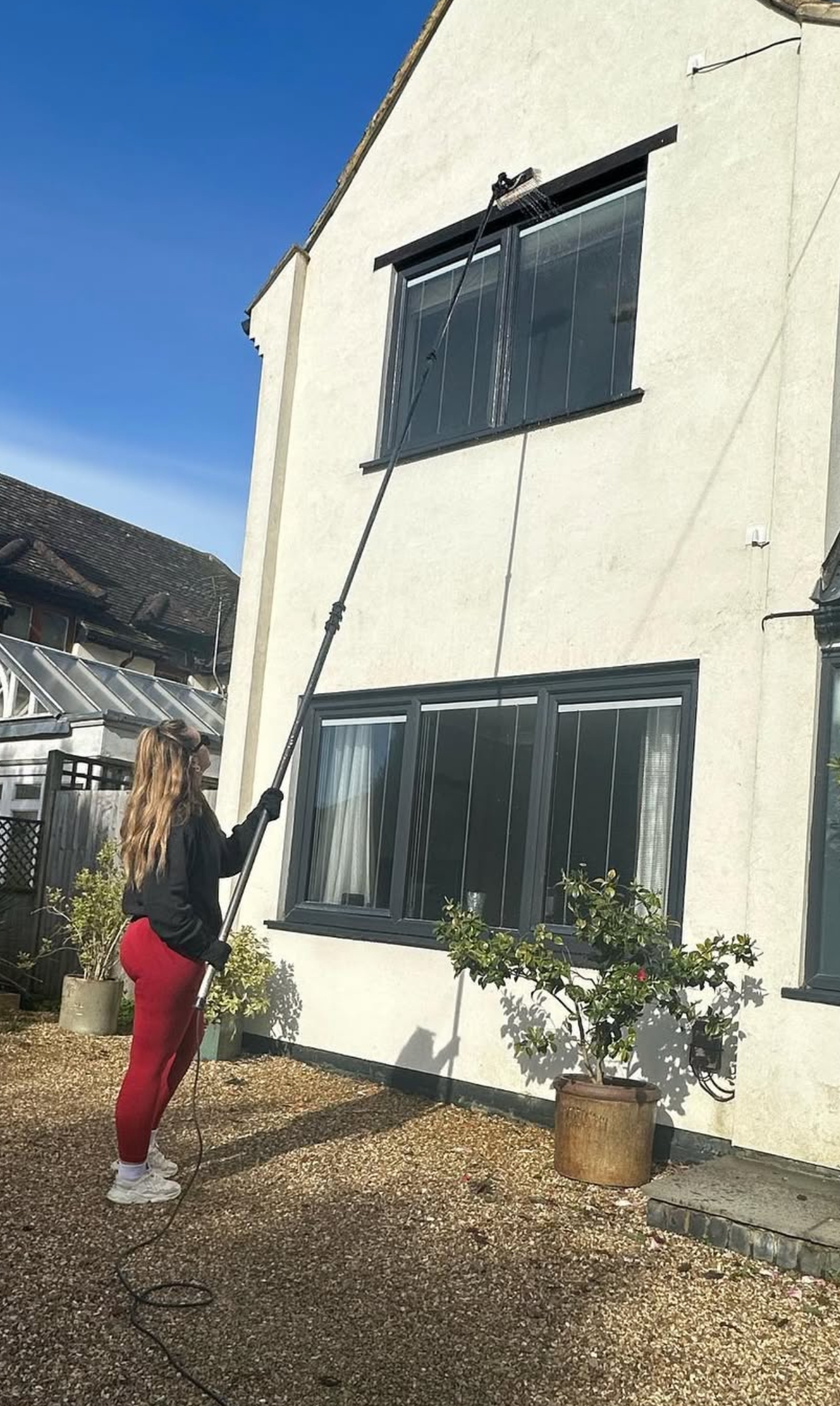 Gibbs Group - Exterior Window Cleaning